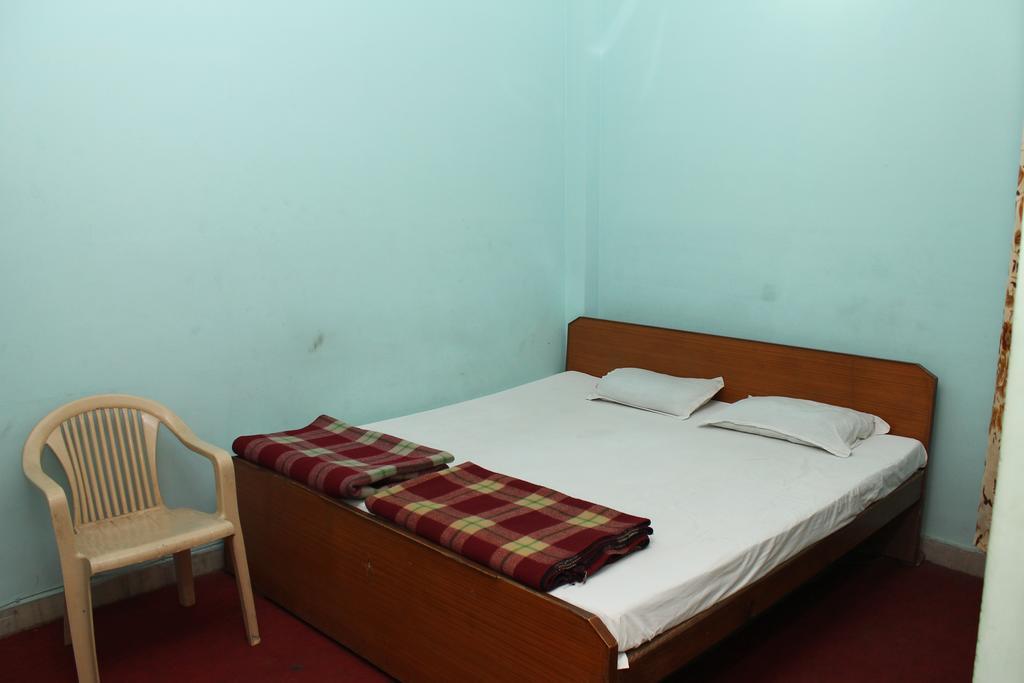 Krishnam Guest House Mathura Exterior foto